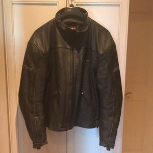 Dainese black leather motorcycle jacket XL (60)
